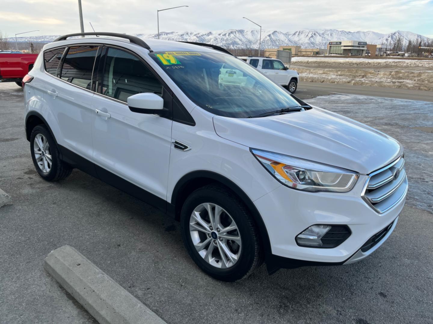 2019 White Ford Escape SEL 4WD (1FMCU9HD0KU) with an 1.5L L4 DOHC 16V engine, 6A transmission, located at 1960 Industrial Drive, Wasilla, 99654, (907) 274-2277, 61.573475, -149.400146 - Photo#6